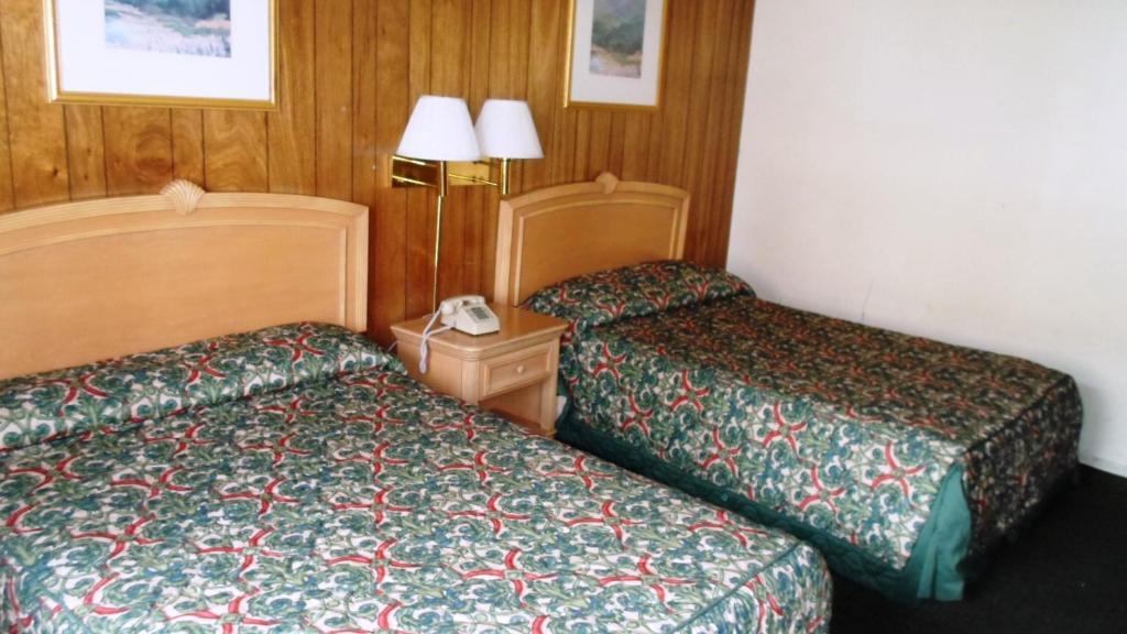 Green Lantern Motel South Lake Tahoe Room photo