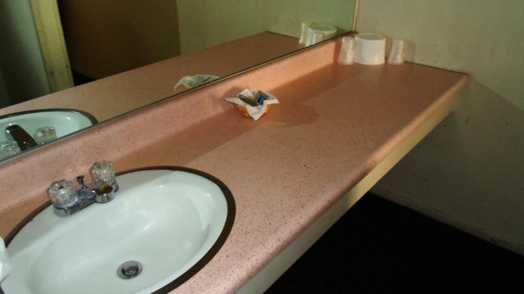 Green Lantern Motel South Lake Tahoe Room photo