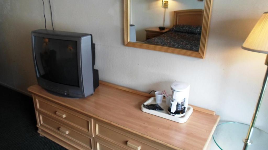 Green Lantern Motel South Lake Tahoe Room photo