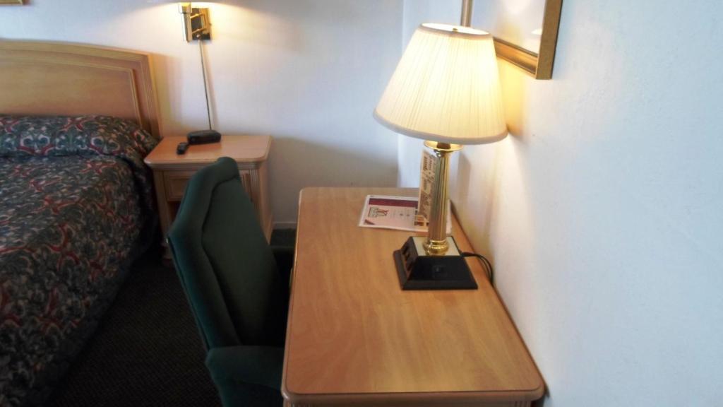 Green Lantern Motel South Lake Tahoe Room photo