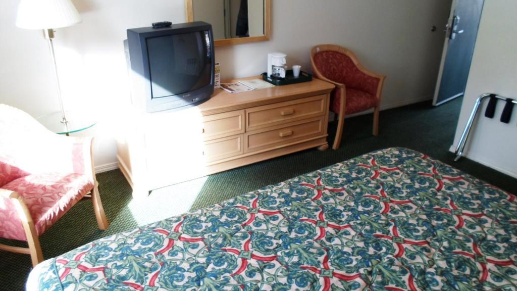 Green Lantern Motel South Lake Tahoe Room photo